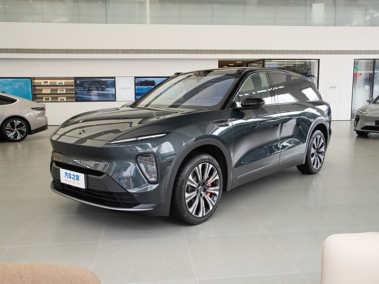 蔚来ES8——简约设计与豪华质感兼具的纯电SUV